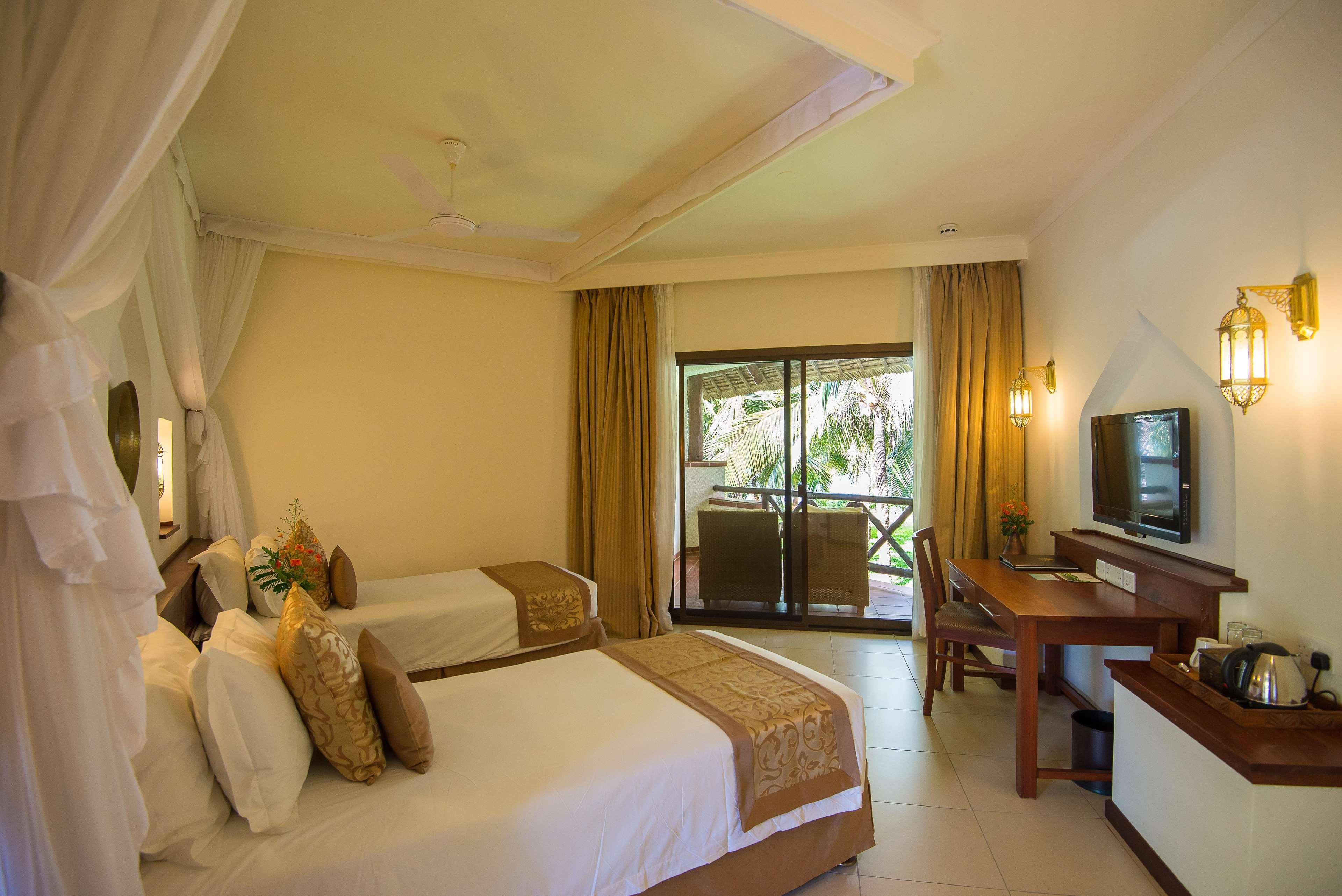 ซี คลิฟฟ์ รีสอร์ต แอนด์ สปา Hotel Zanzibar ภายนอก รูปภาพ