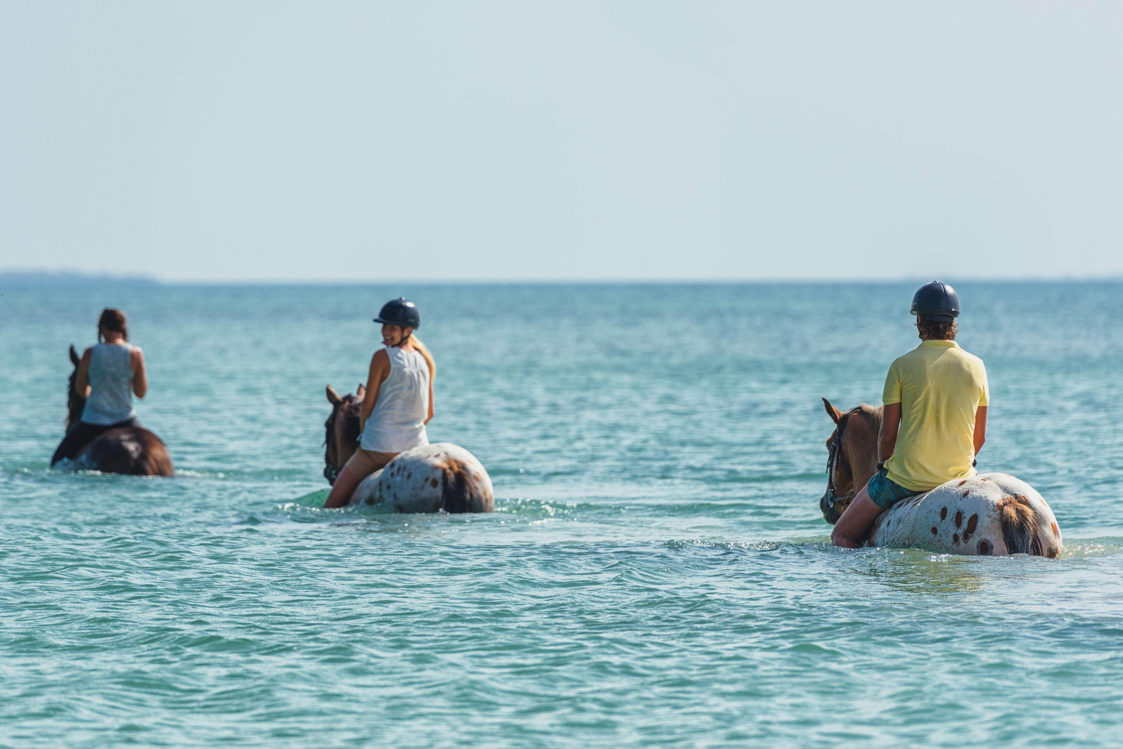 ซี คลิฟฟ์ รีสอร์ต แอนด์ สปา Hotel Zanzibar ภายนอก รูปภาพ