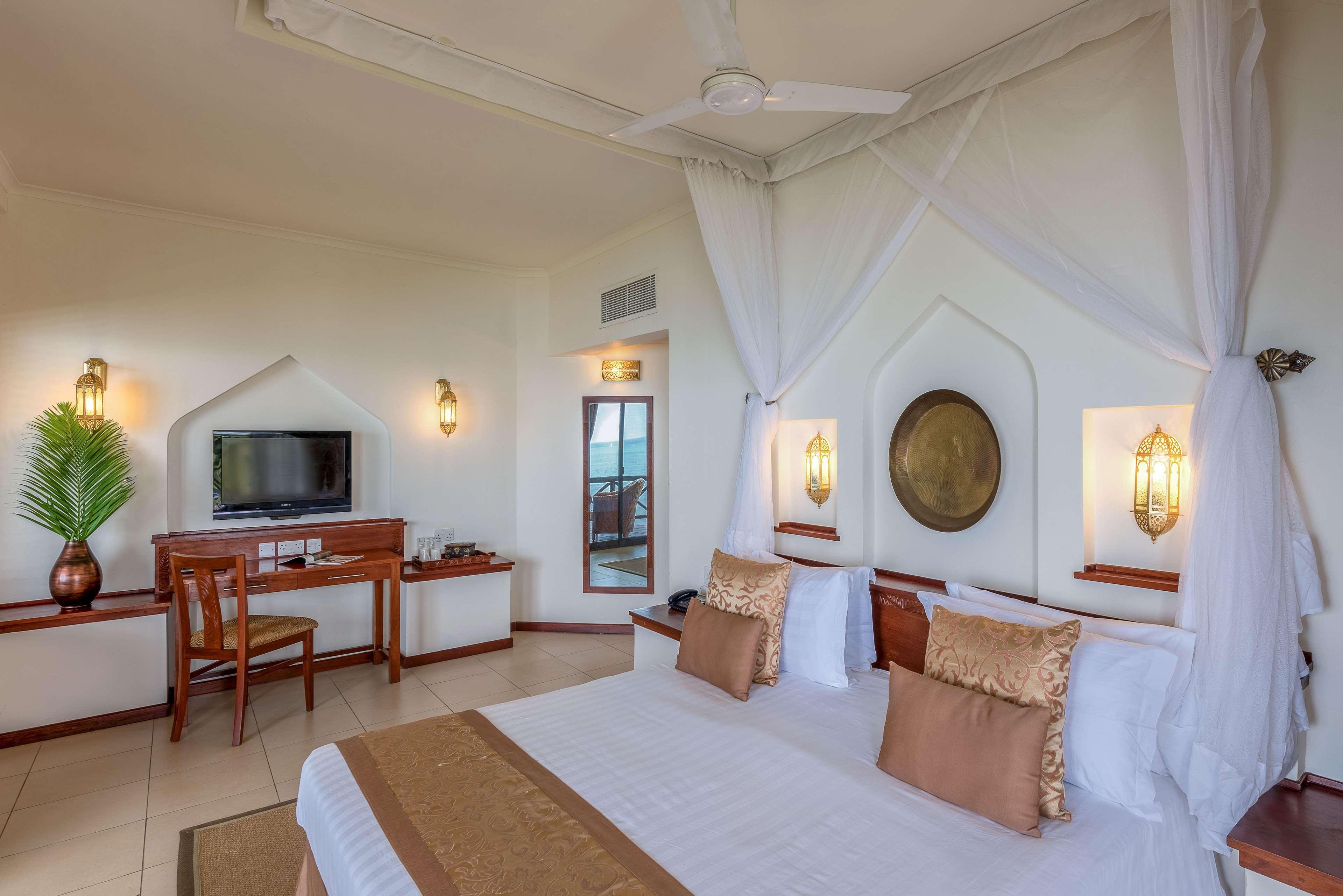 ซี คลิฟฟ์ รีสอร์ต แอนด์ สปา Hotel Zanzibar ภายนอก รูปภาพ