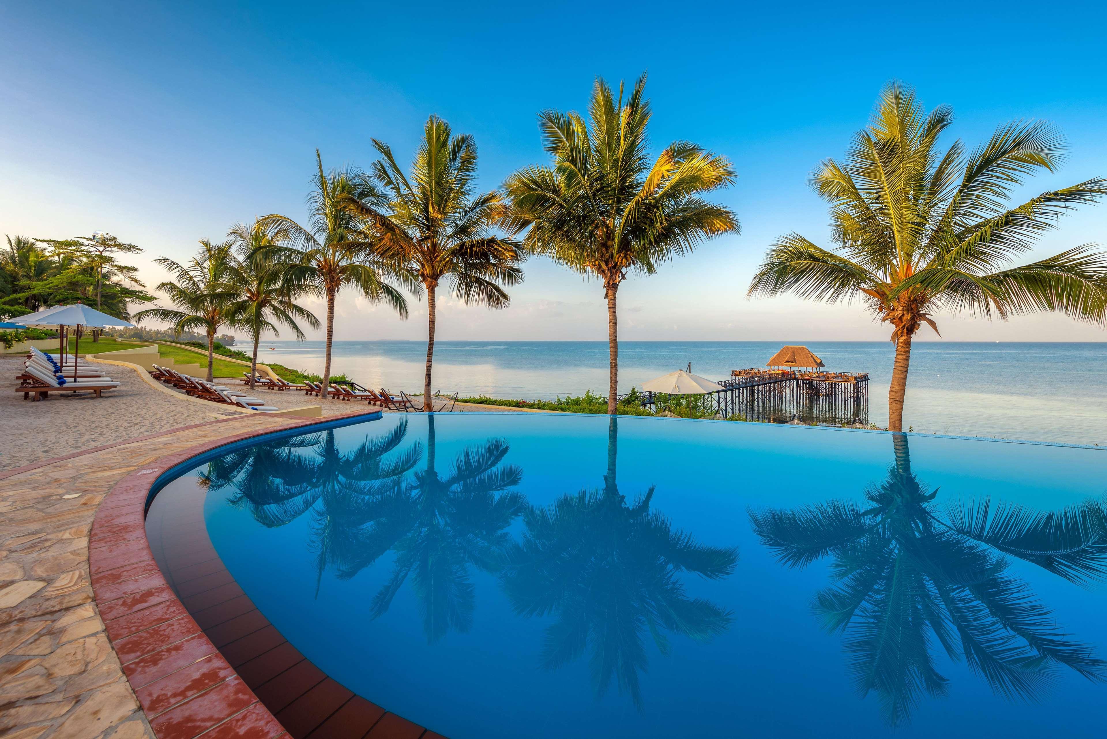 ซี คลิฟฟ์ รีสอร์ต แอนด์ สปา Hotel Zanzibar ภายนอก รูปภาพ
