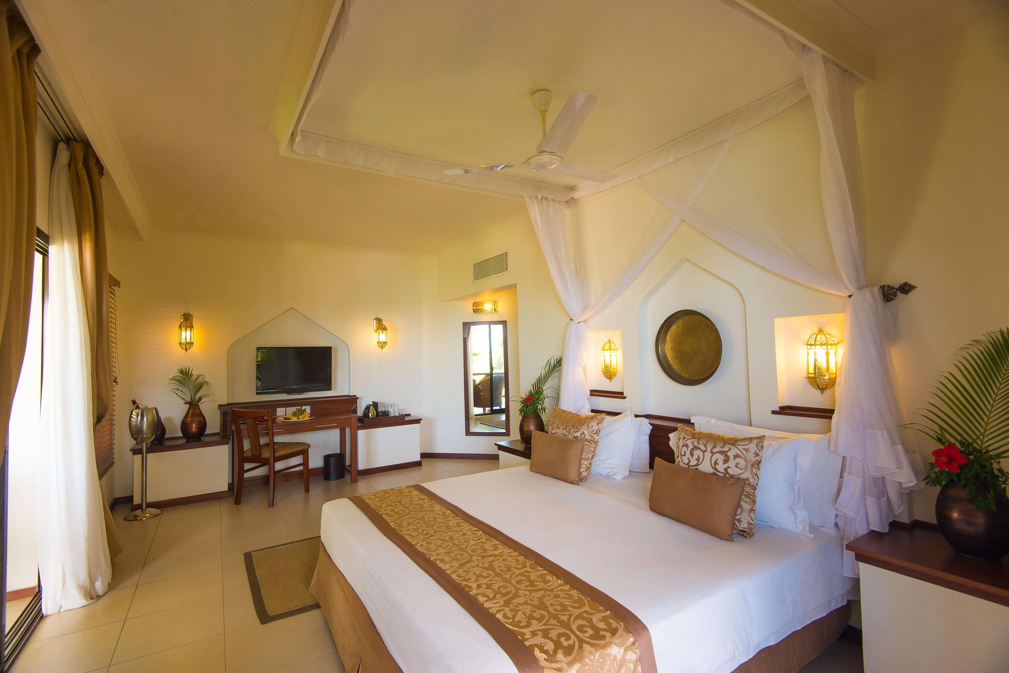ซี คลิฟฟ์ รีสอร์ต แอนด์ สปา Hotel Zanzibar ภายนอก รูปภาพ