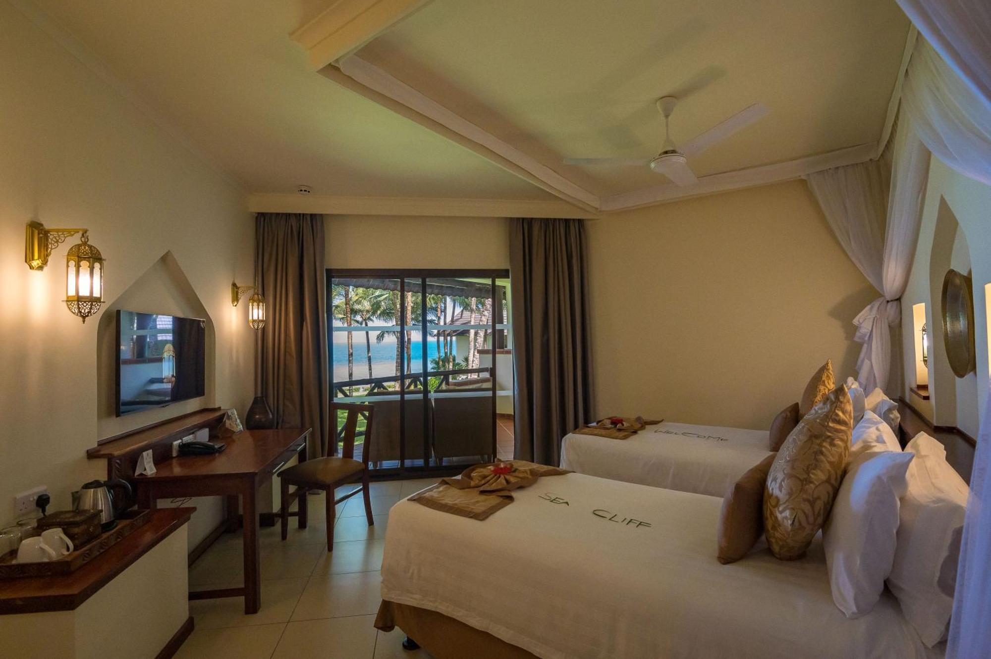 ซี คลิฟฟ์ รีสอร์ต แอนด์ สปา Hotel Zanzibar ภายนอก รูปภาพ
